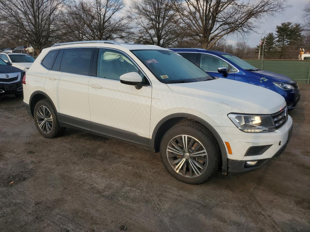 2018 Volkswagen Tiguan - Image 4
