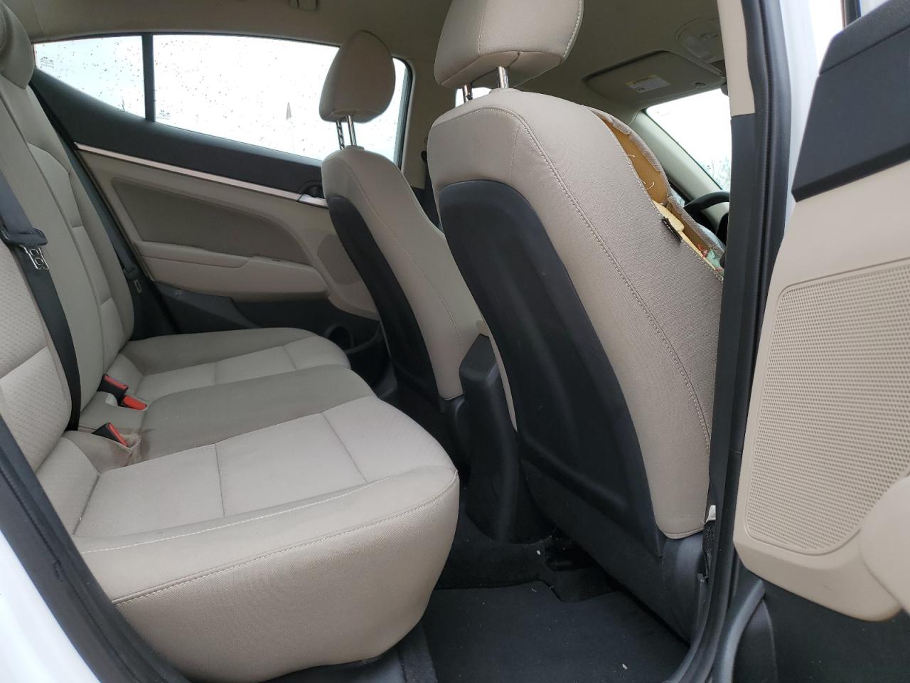 2020 Hyundai Elantra - Image 10