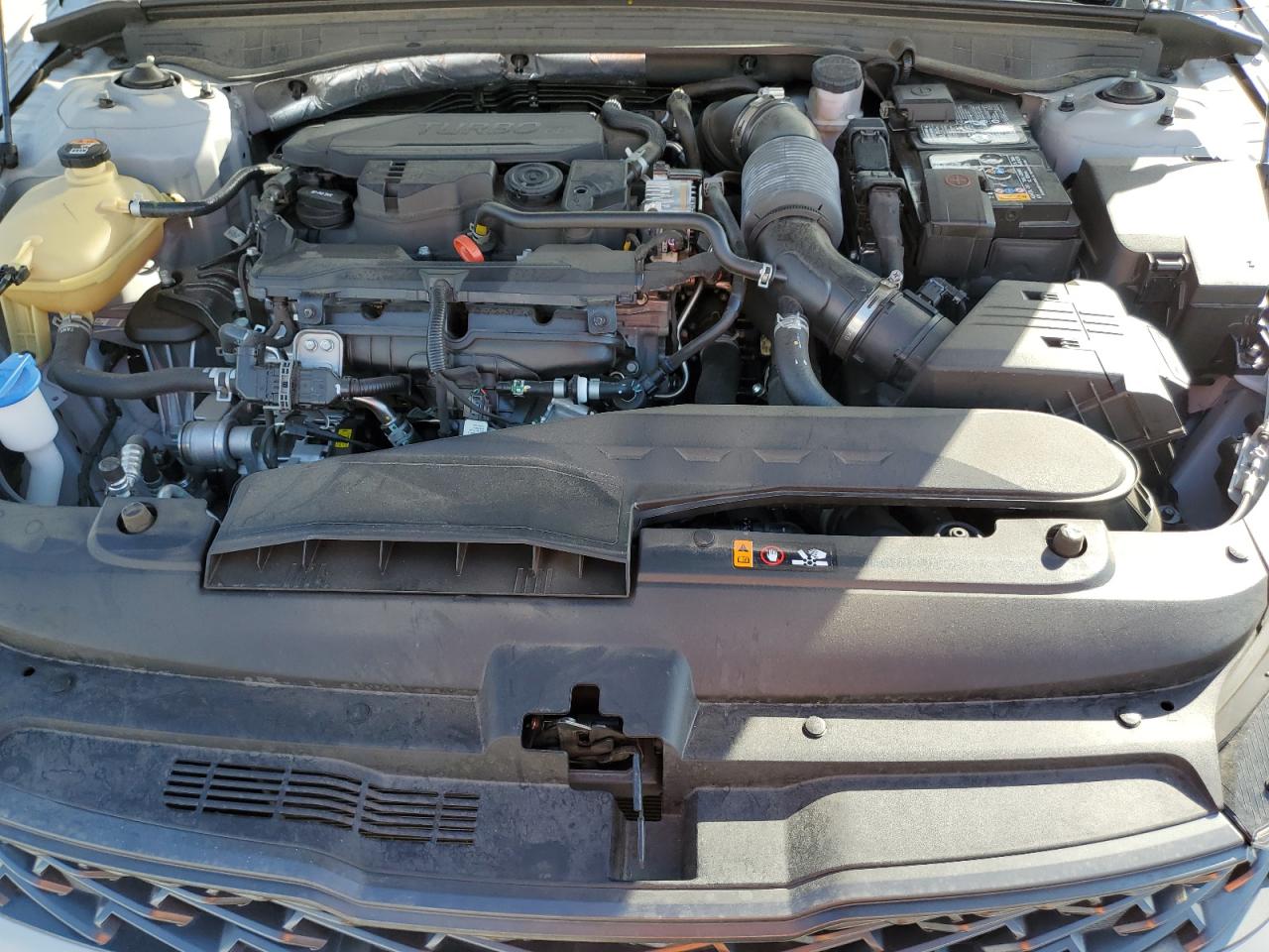 2023 Kia K5 - Image 12