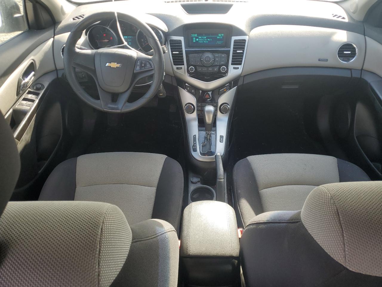 2013 Chevrolet Cruze - Image 8