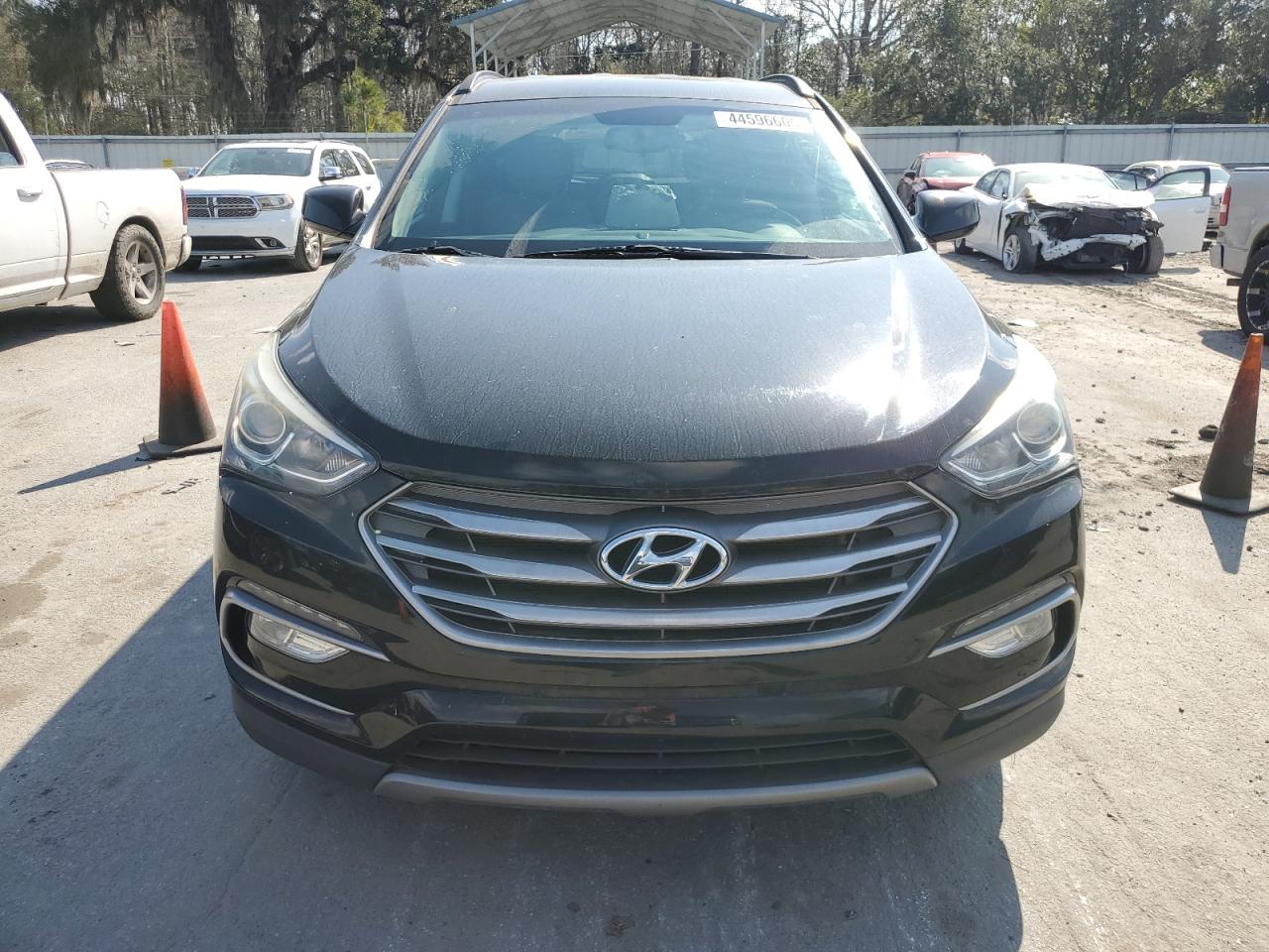 2017 Hyundai Santa Fe - Image 5