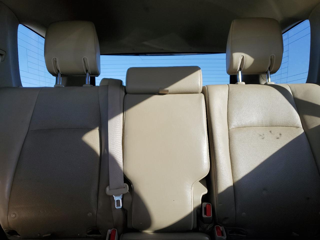 2015 Toyota 4Runner - Image 10