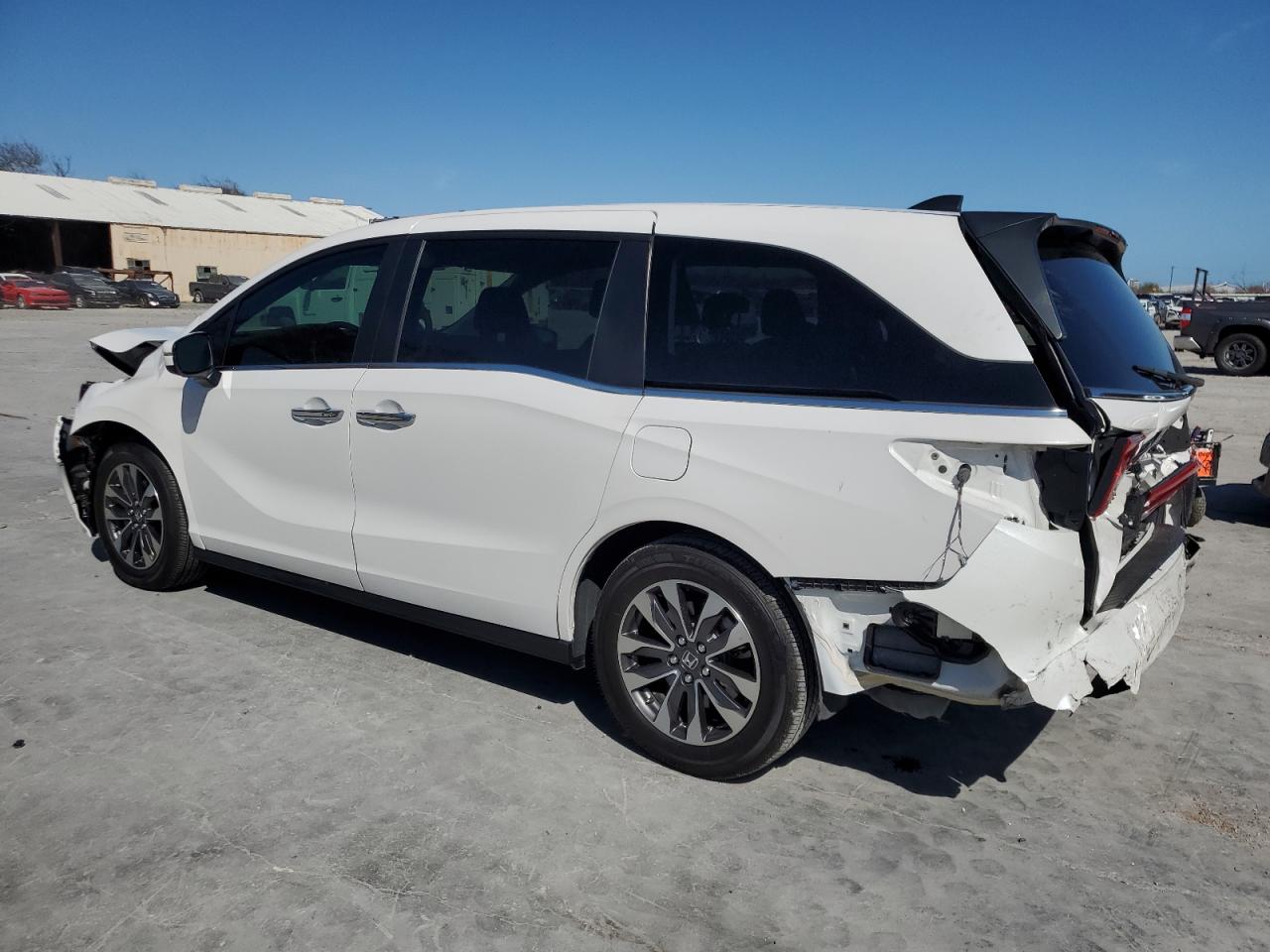 2024 Honda Odyssey - Image 2