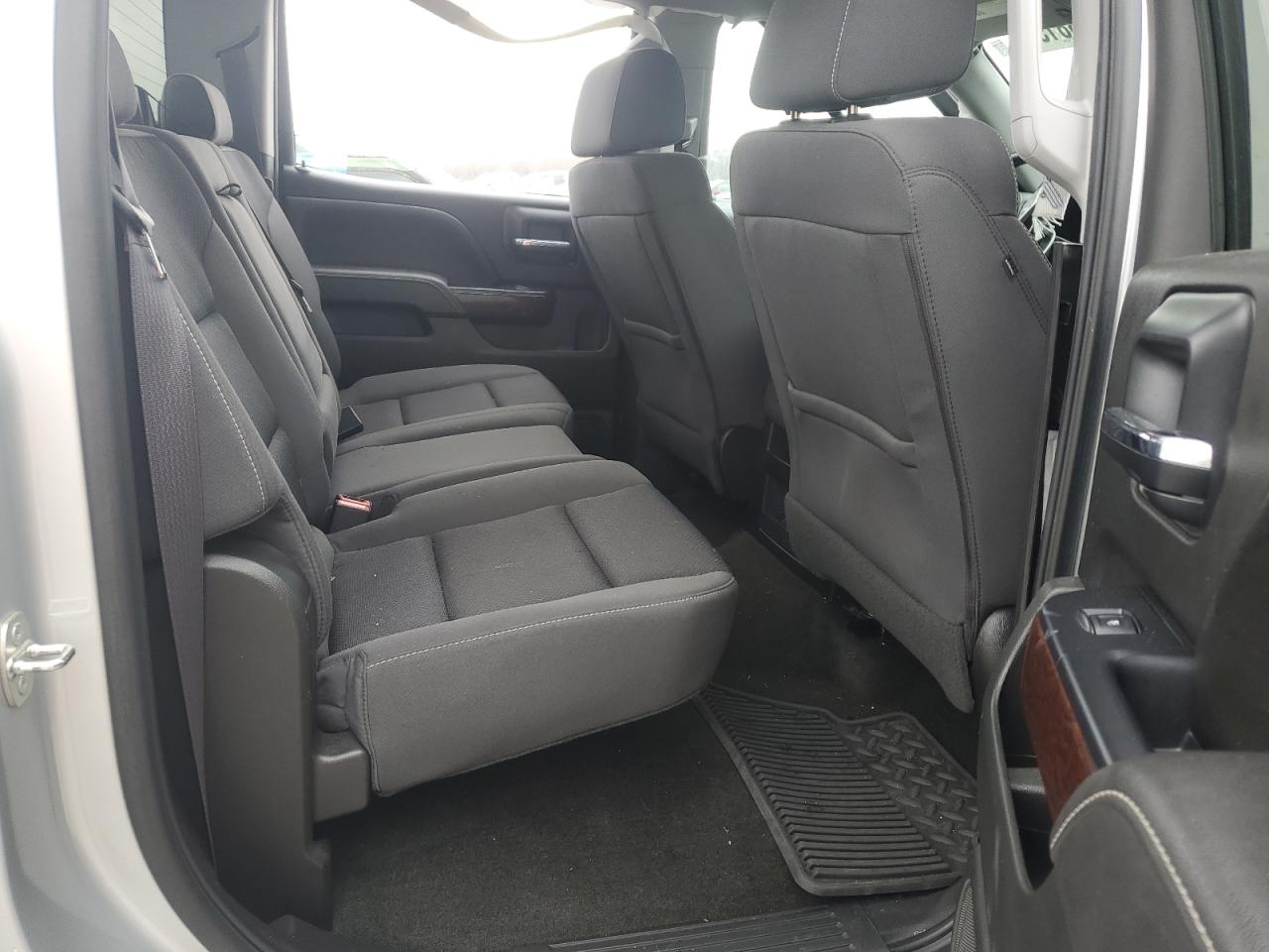 2017 GMC Sierra - Image 11