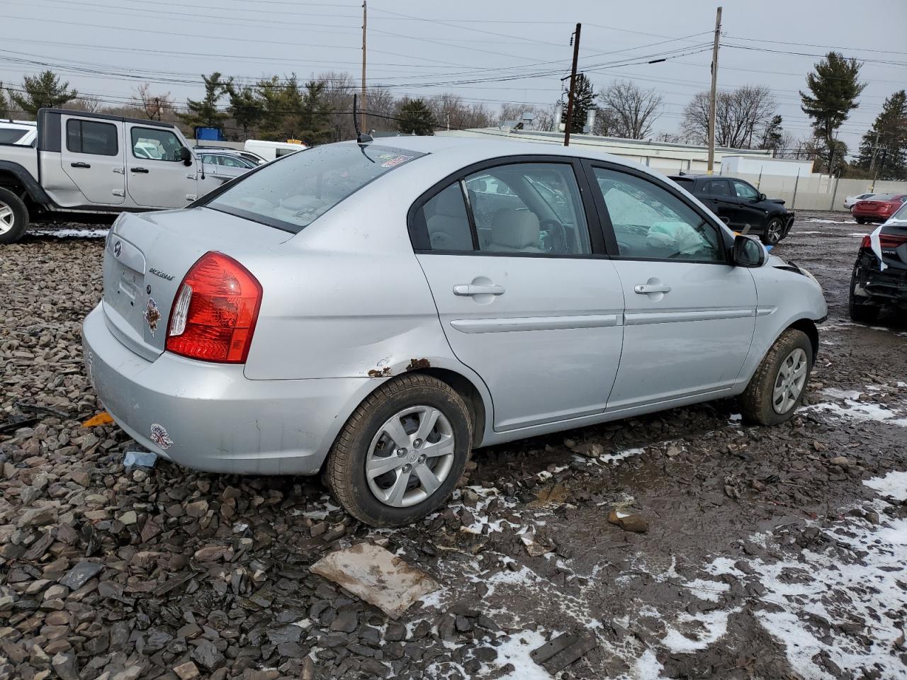 2009 Hyundai Accent - Image 3