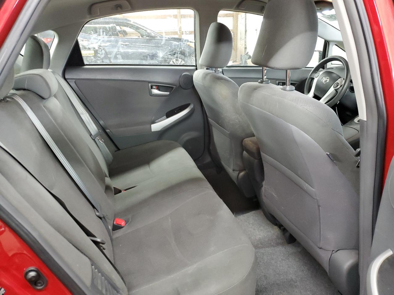 2011 Toyota Prius - Image 10