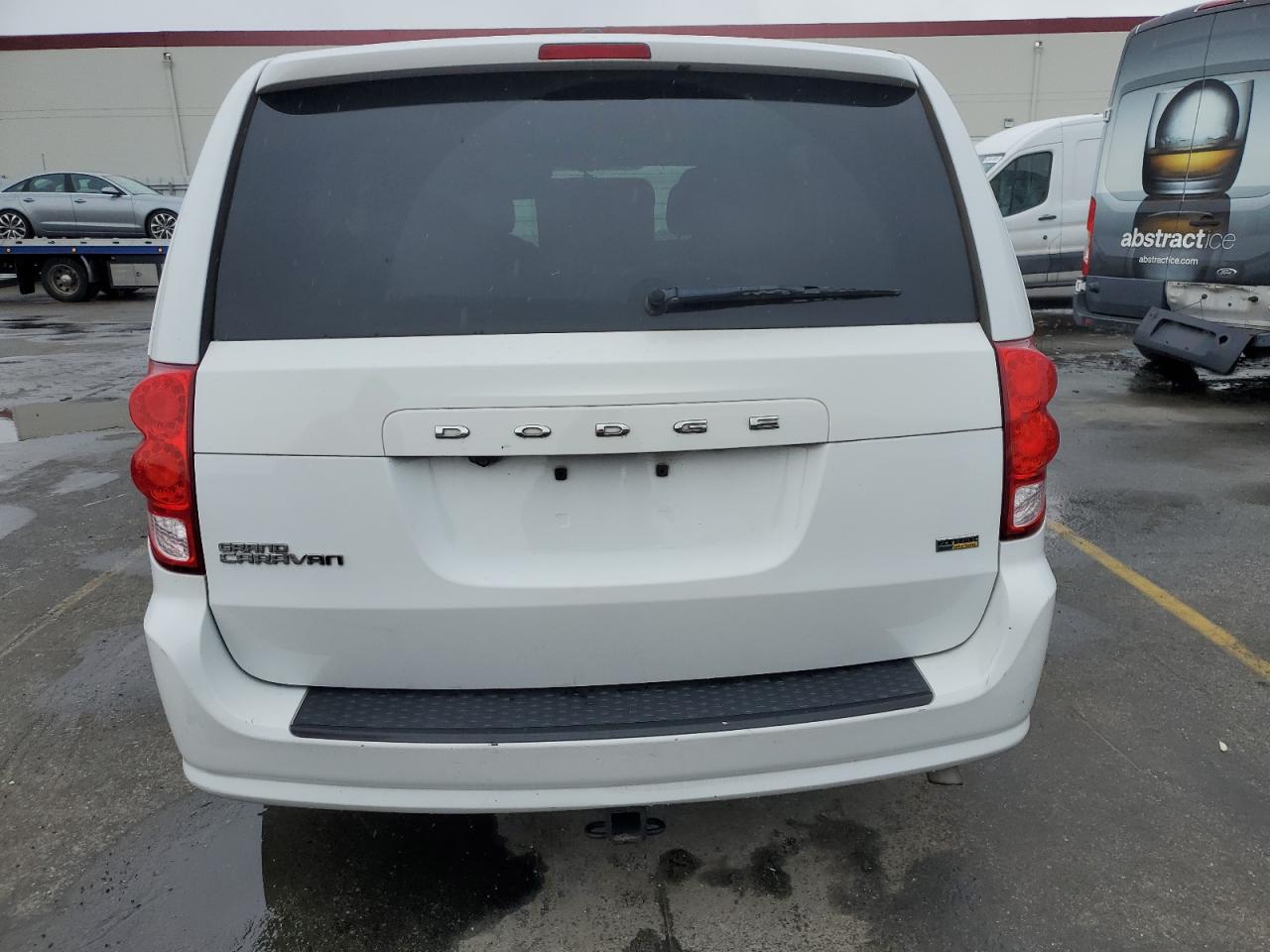 2018 Dodge Caravan - Image 6
