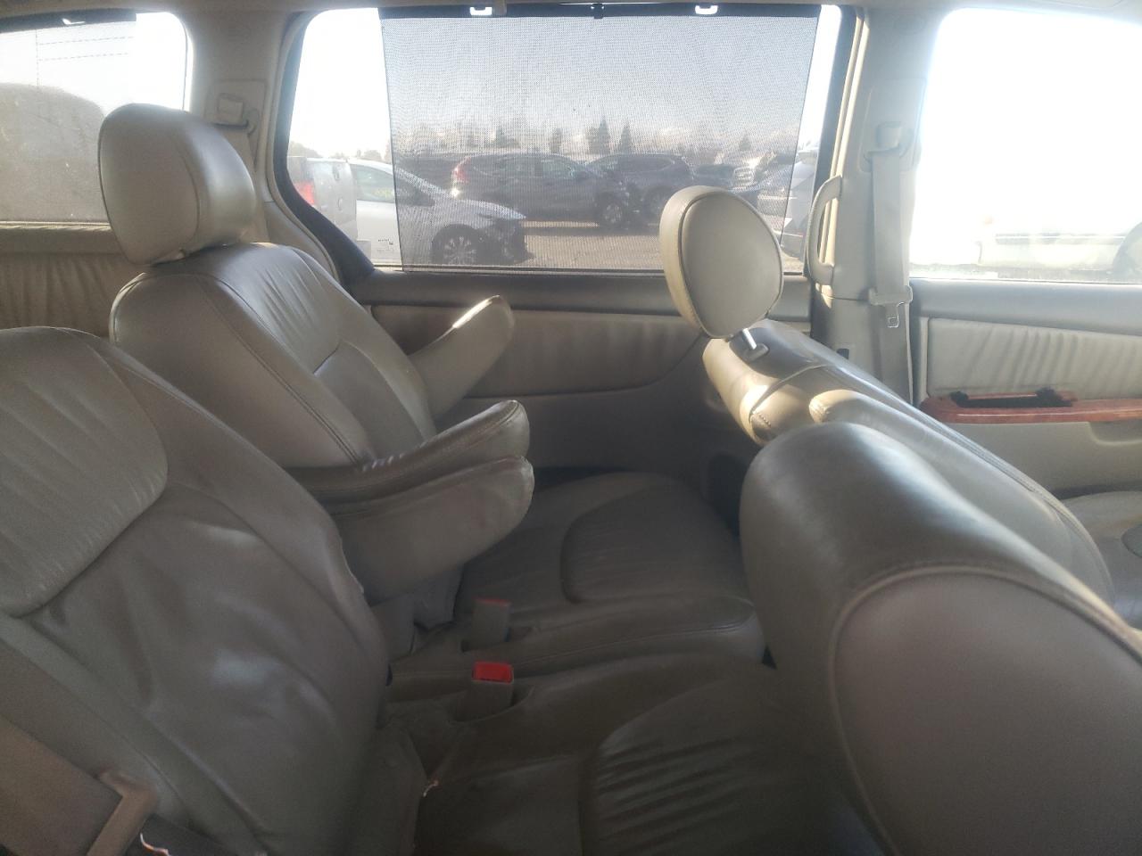 2006 Toyota Sienna - Image 11