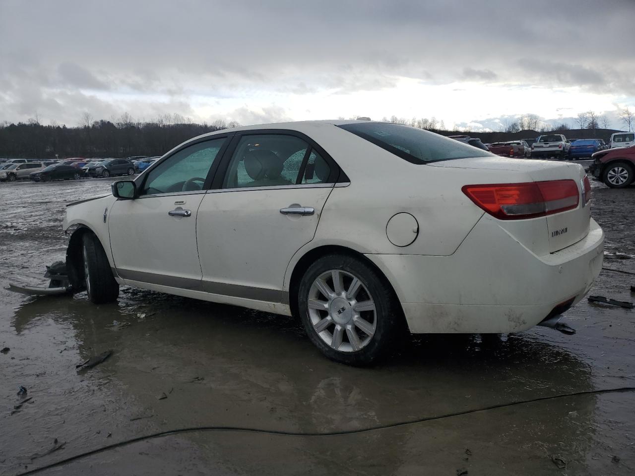 2012 Lincoln MKZ - Image 2
