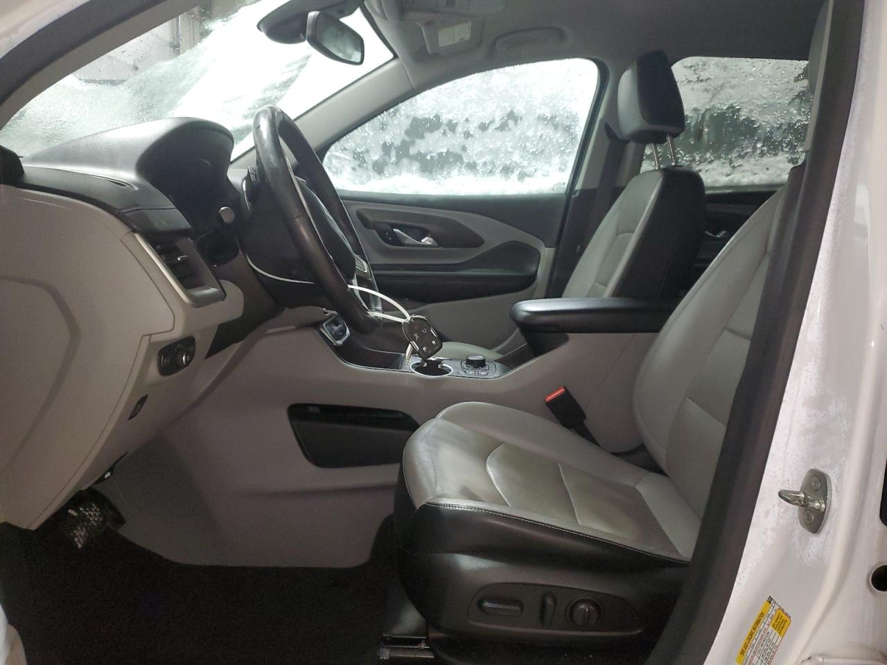 2022 GMC Terrain - Image 7