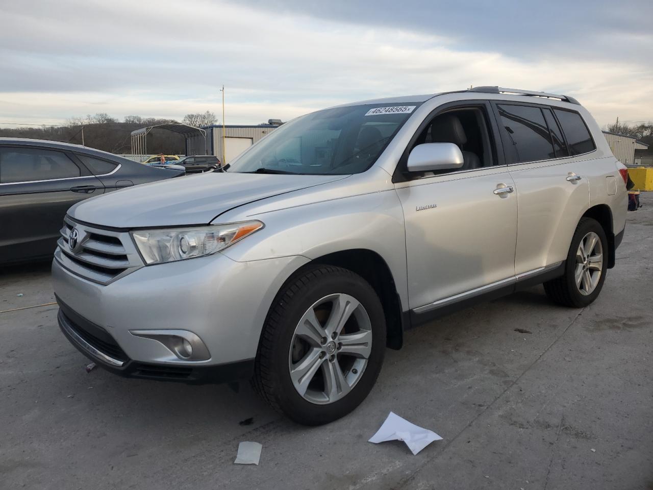 2013 Toyota Highlander - Image 1
