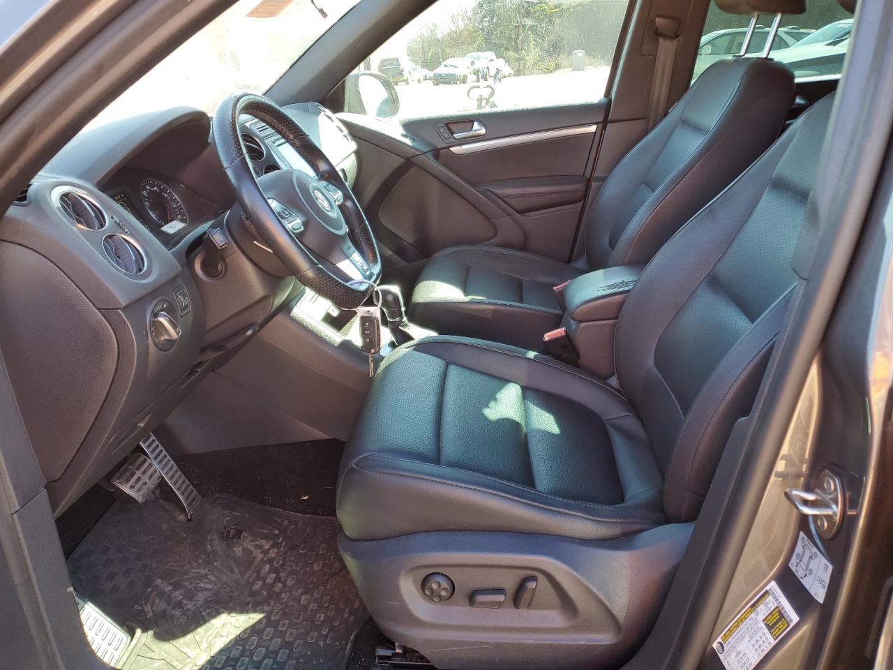 2016 Volkswagen Tiguan - Image 7