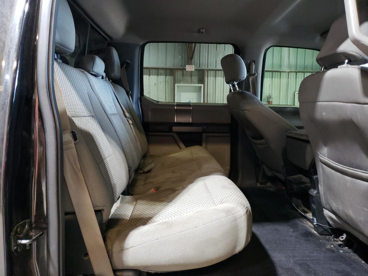 2015 Ford F-150 - Image 10