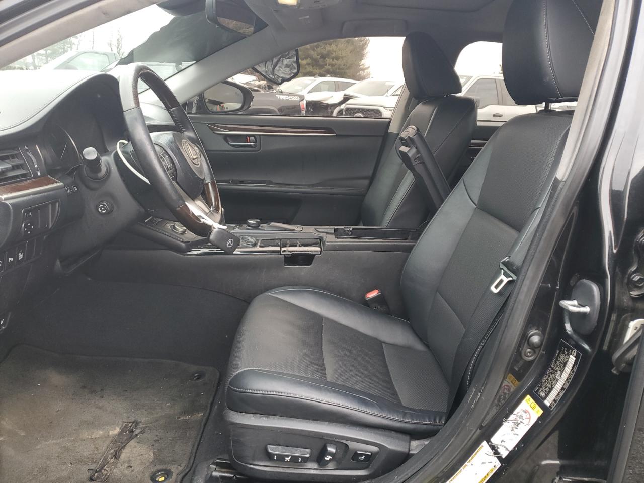2017 Lexus ES - Image 7