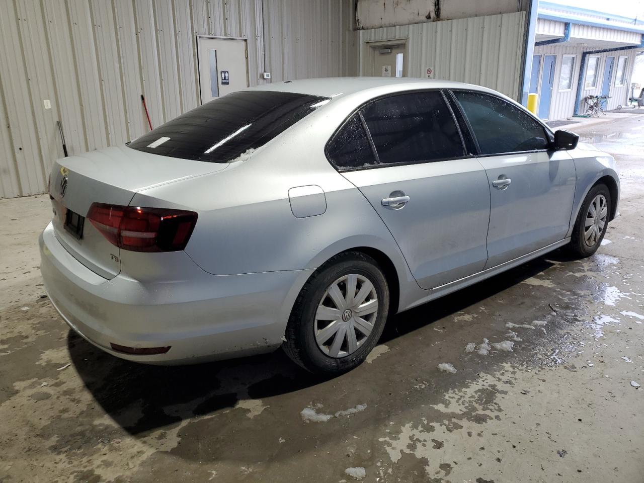 2016 Volkswagen Jetta - Image 3