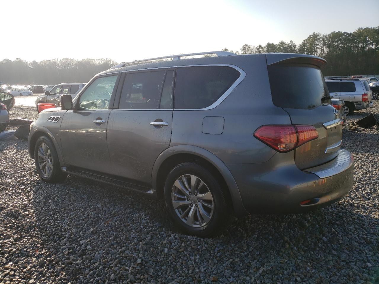 2017 Infiniti QX80 - Image 2