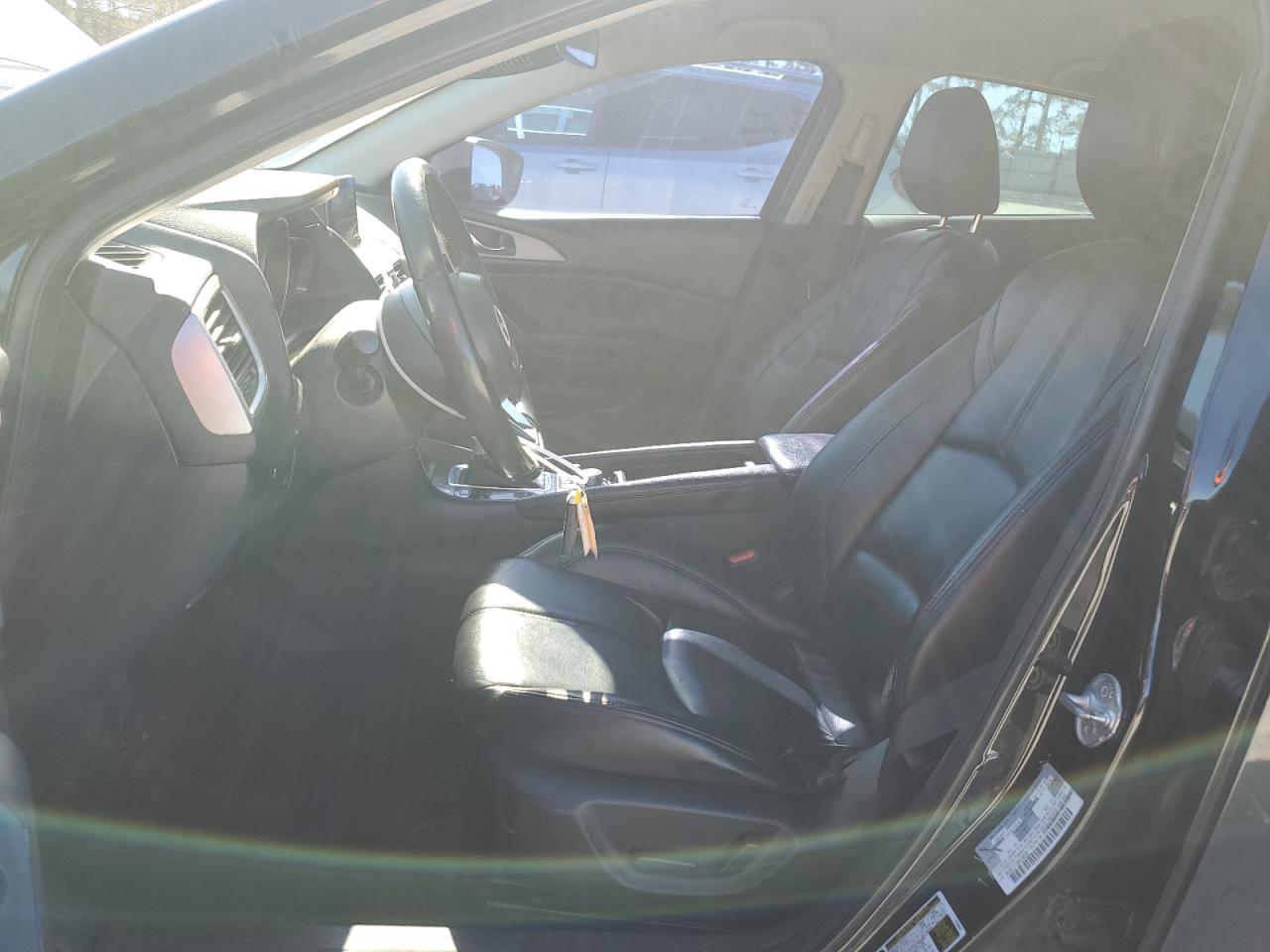 2017 Mazda 3 - Image 7