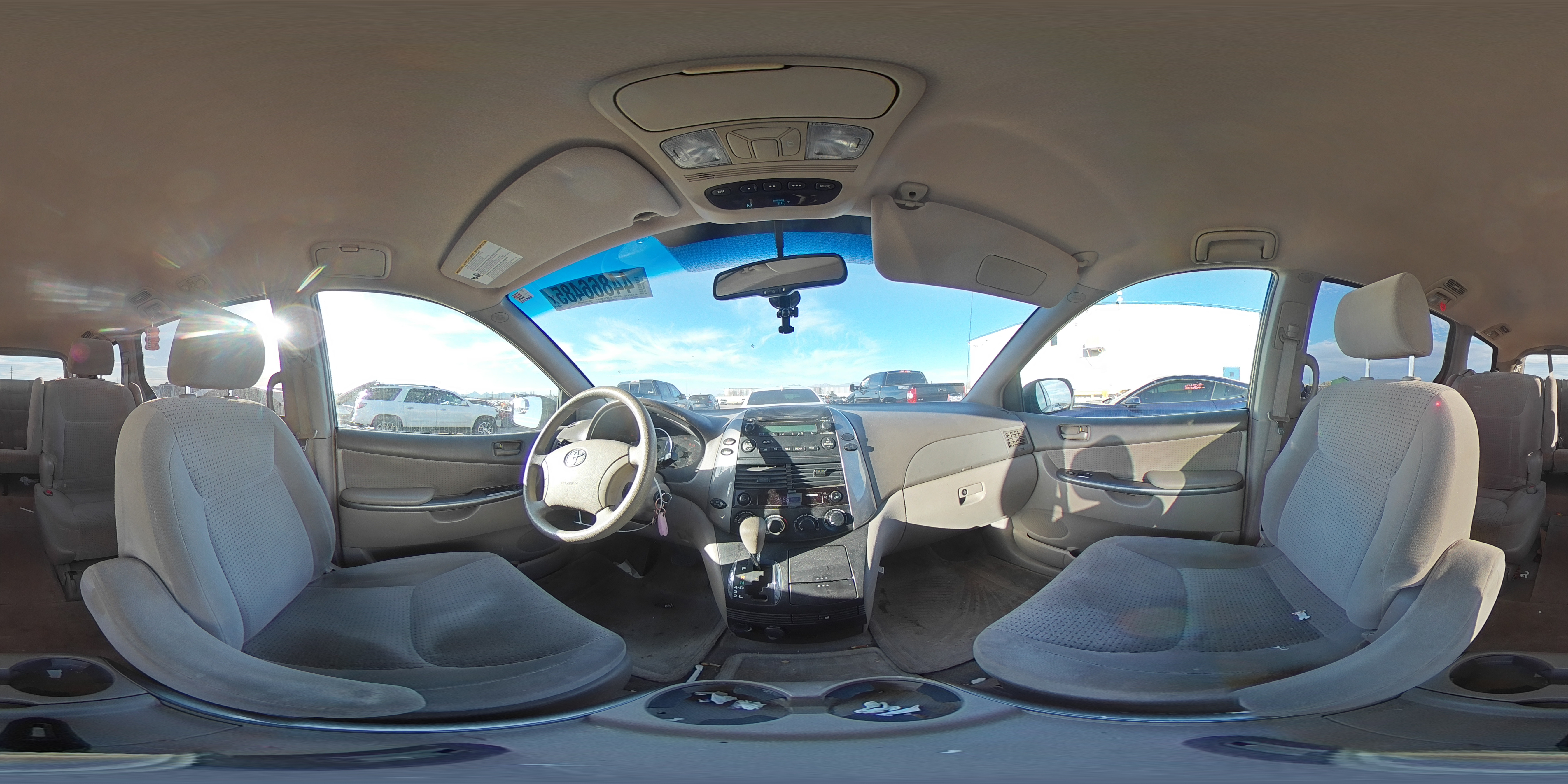 2006 Toyota Sienna - Image 13