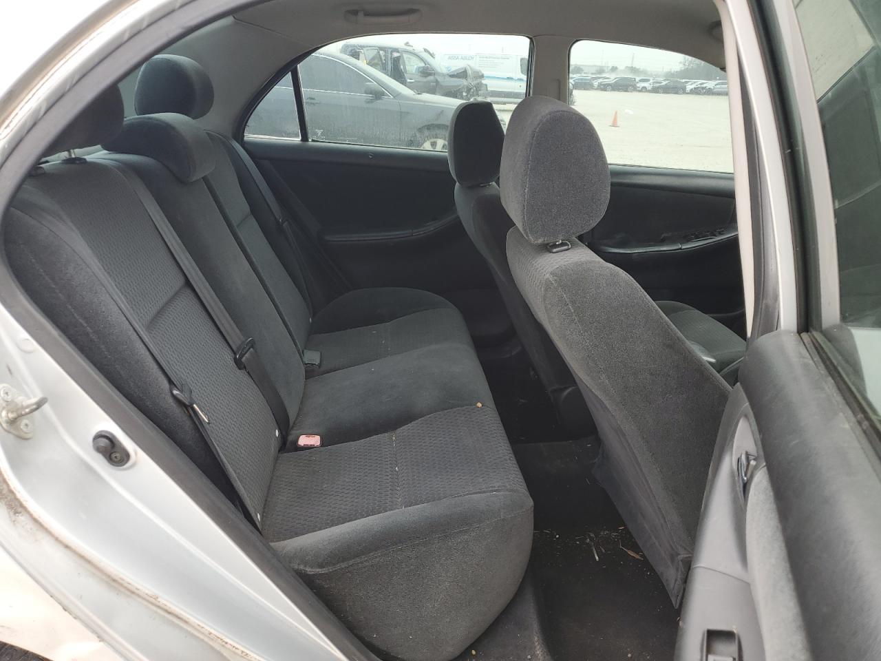 2005 Toyota Corolla - Image 10