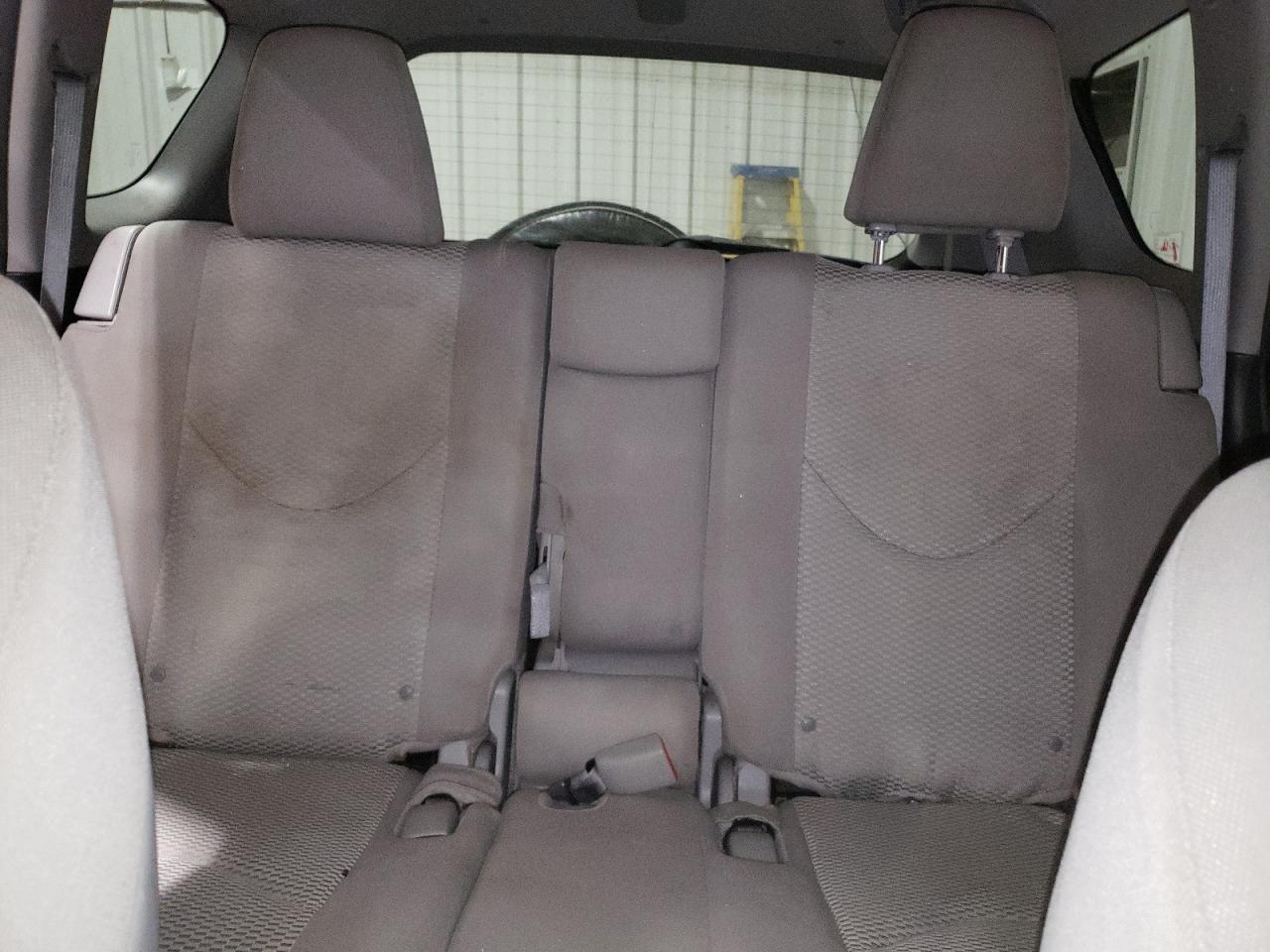 2012 Toyota RAV 4 - Image 10
