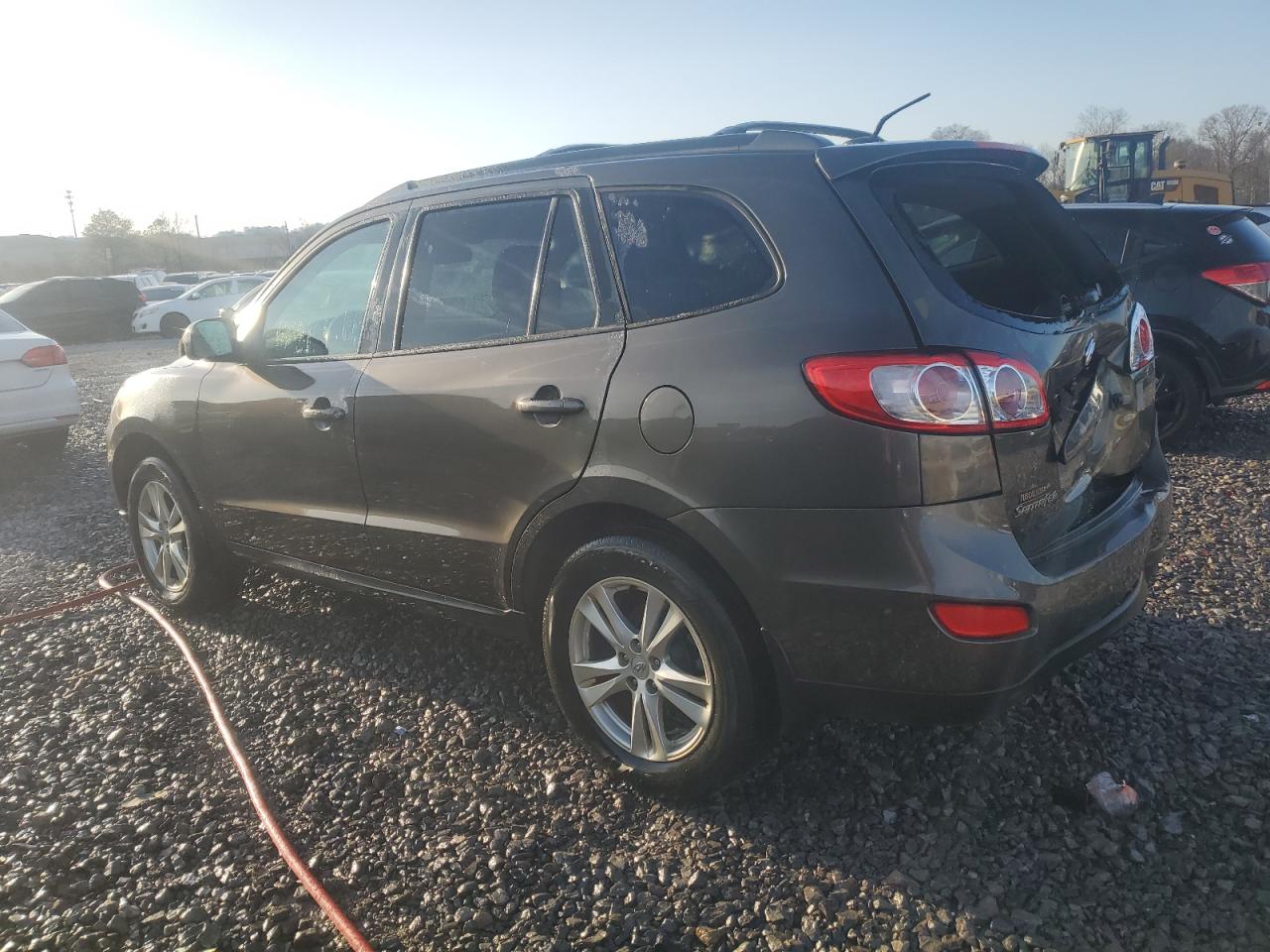 2012 Hyundai Santa Fe - Image 2