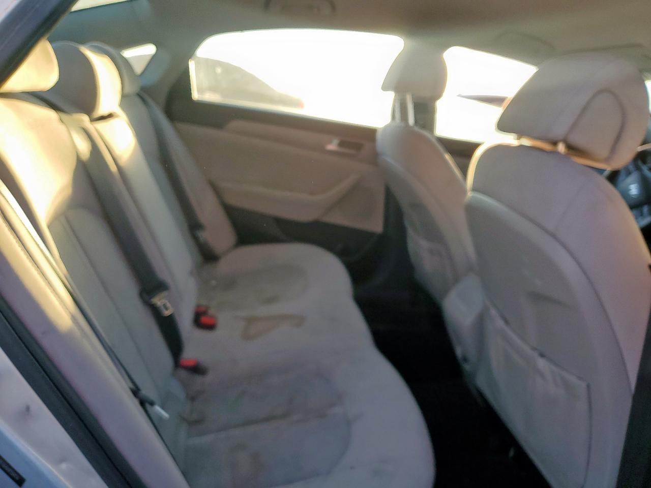 2017 Hyundai Sonata - Image 10
