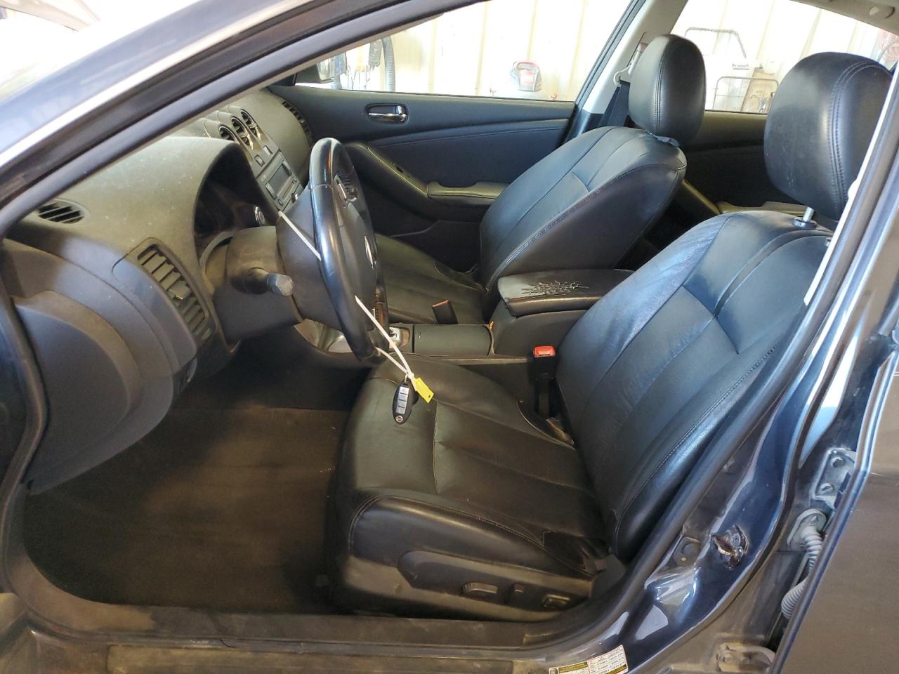 2010 Nissan Altima - Image 7