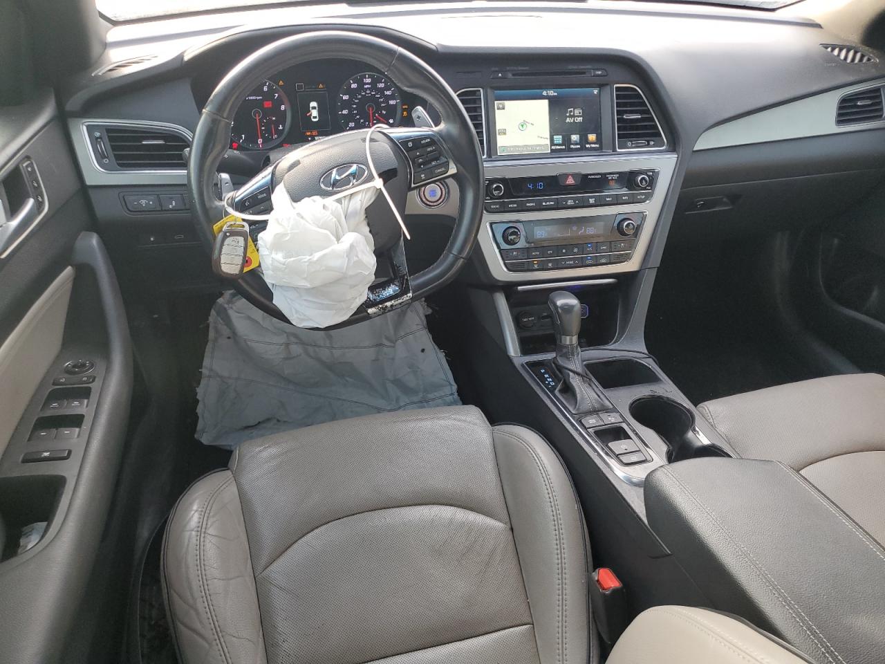 2015 Hyundai Sonata - Image 8