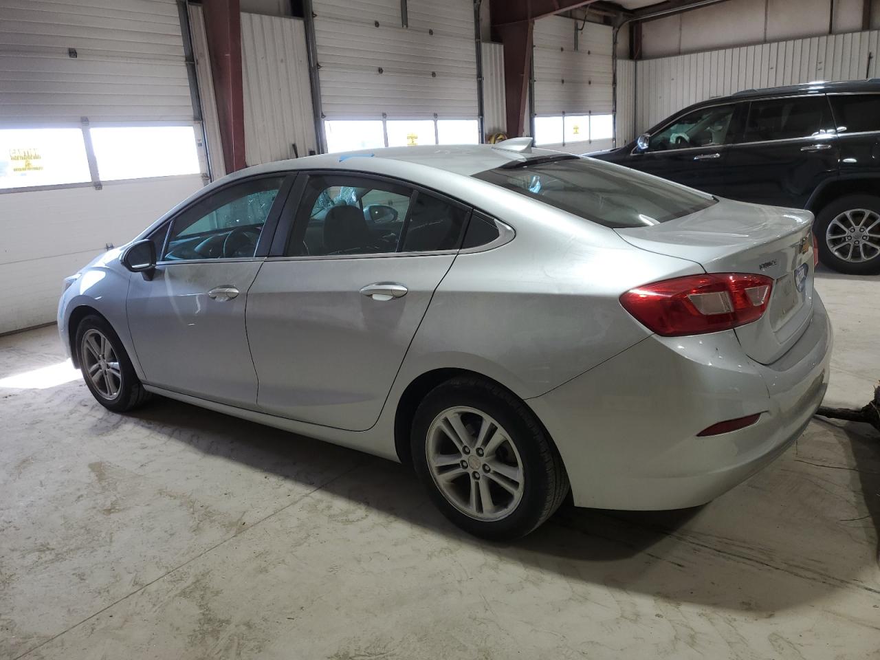 2016 Chevrolet Cruze - Image 2