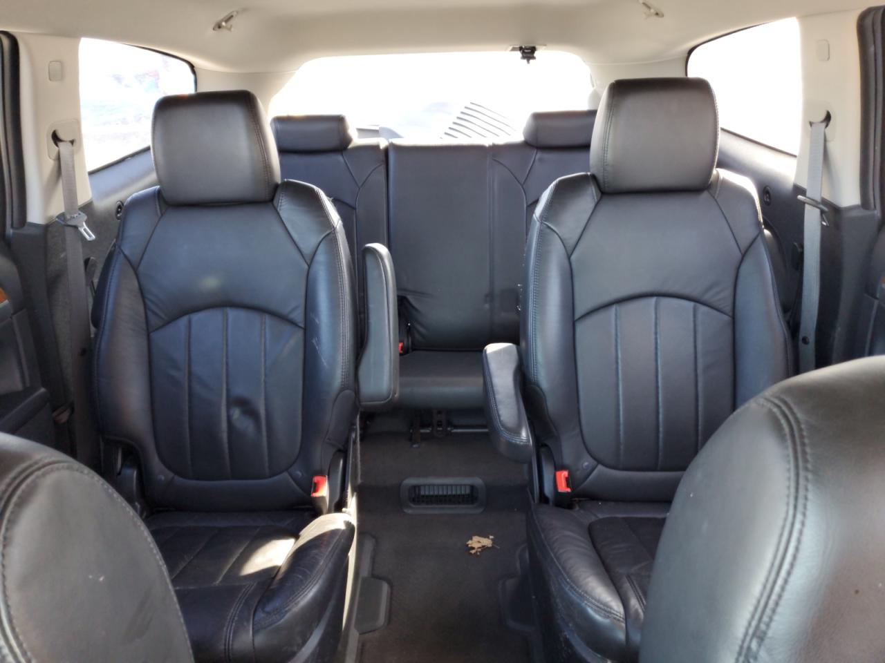 2011 Buick Enclave - Image 10