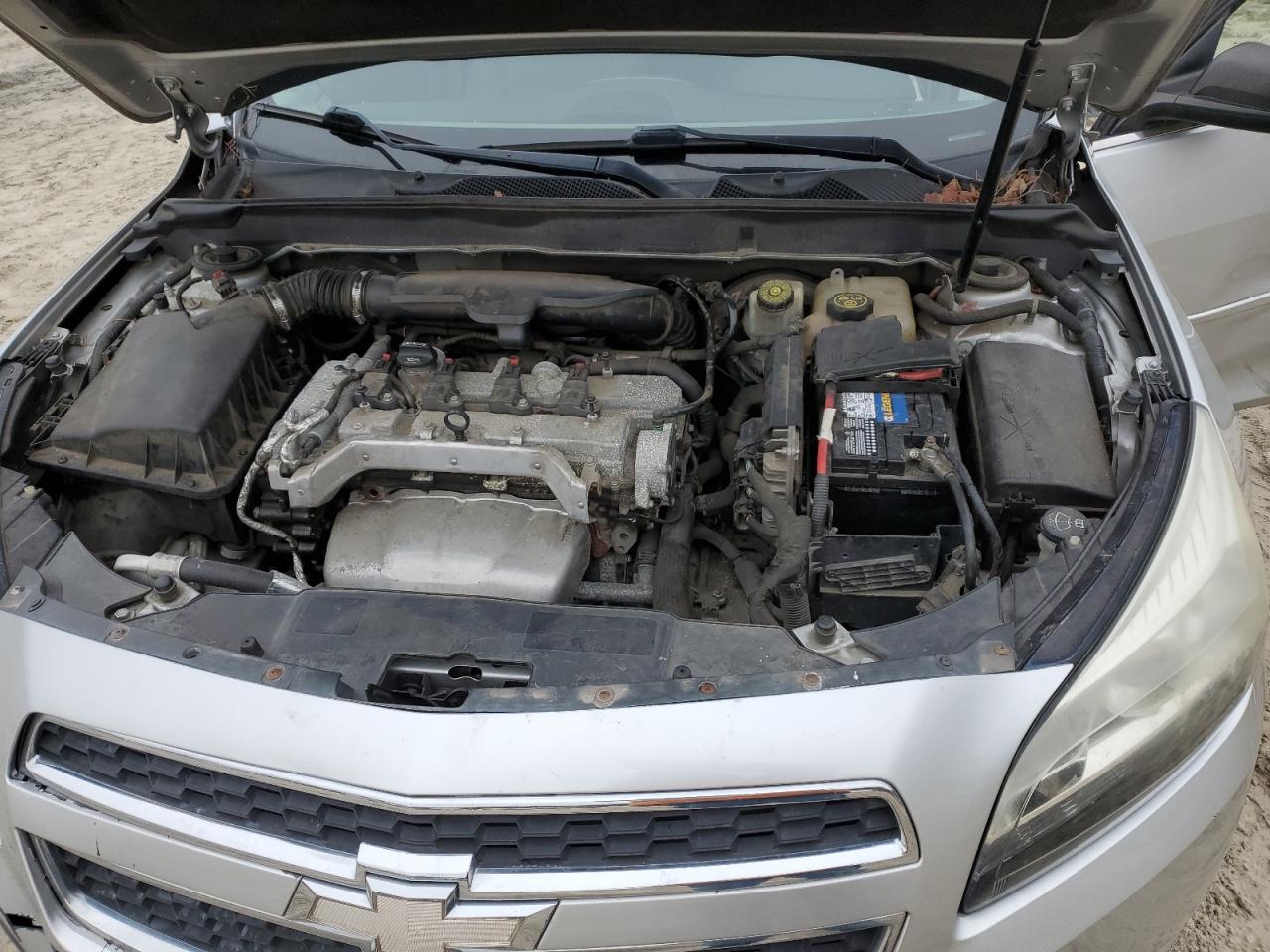 2013 Chevrolet Malibu - Image 13