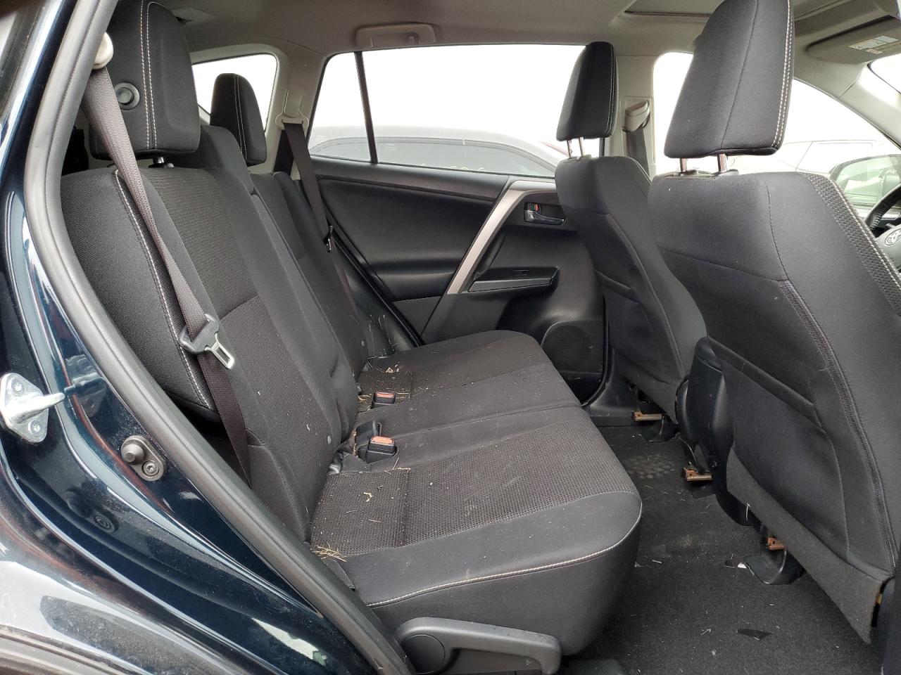 JTMRFREV4HD199332 TOYOTA RAV4 2017