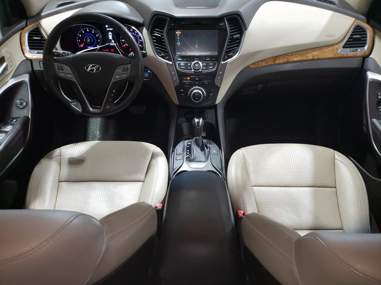 2015 Hyundai Santa Fe - Image 8