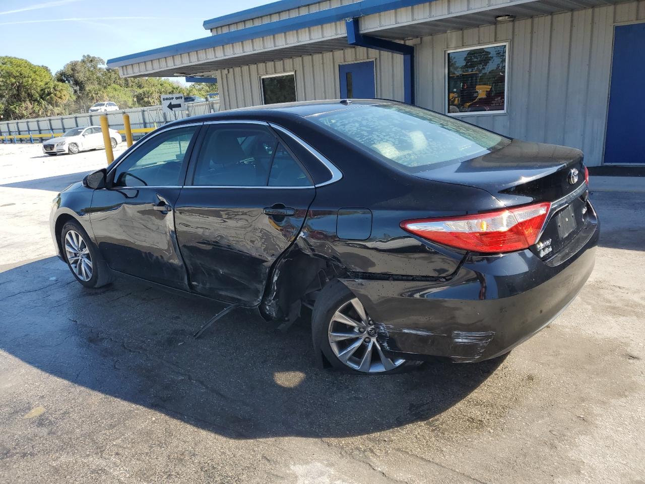 2016 Toyota Camry - Image 2
