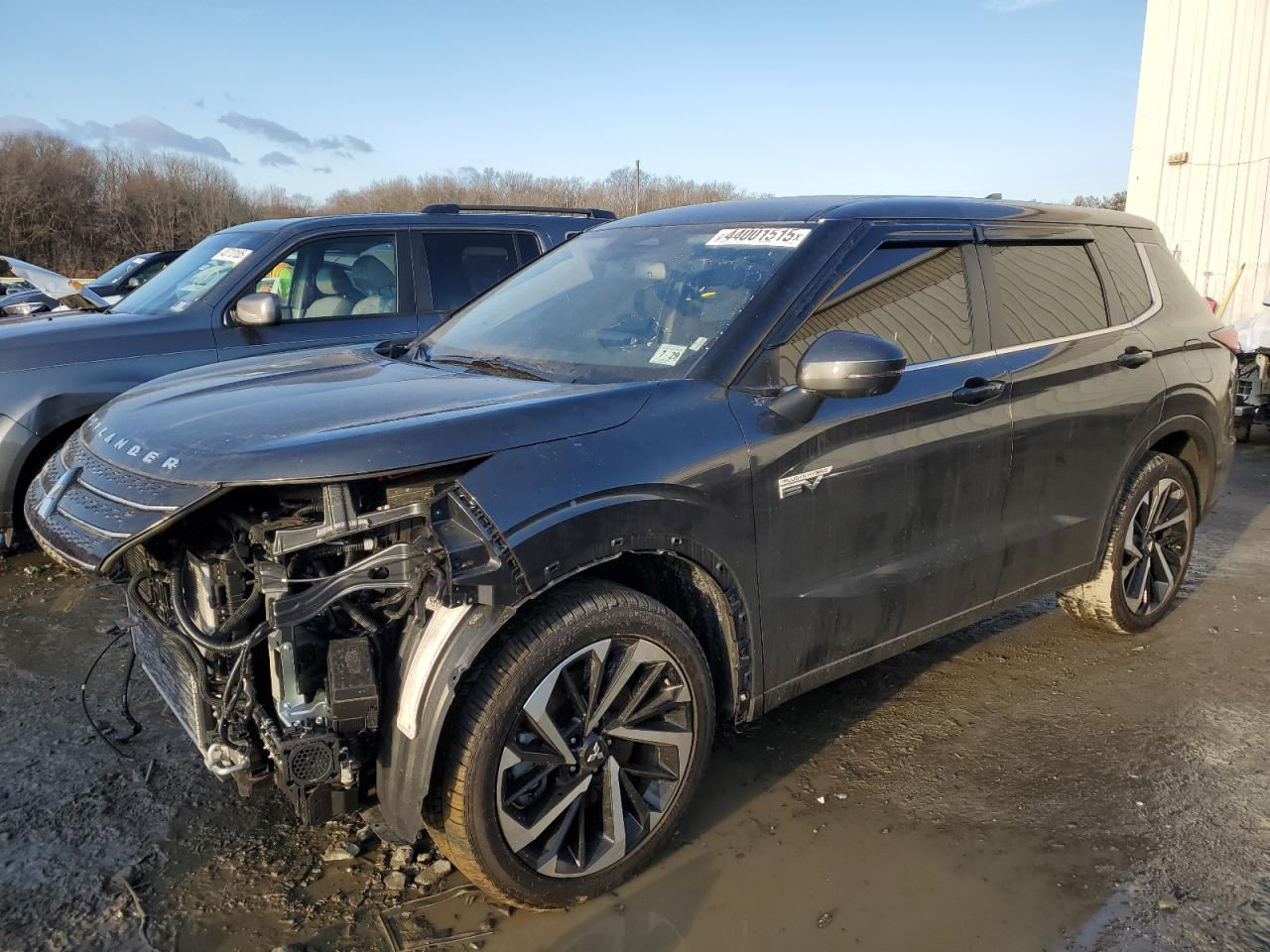 2024 Mitsubishi Outlander - Image 1