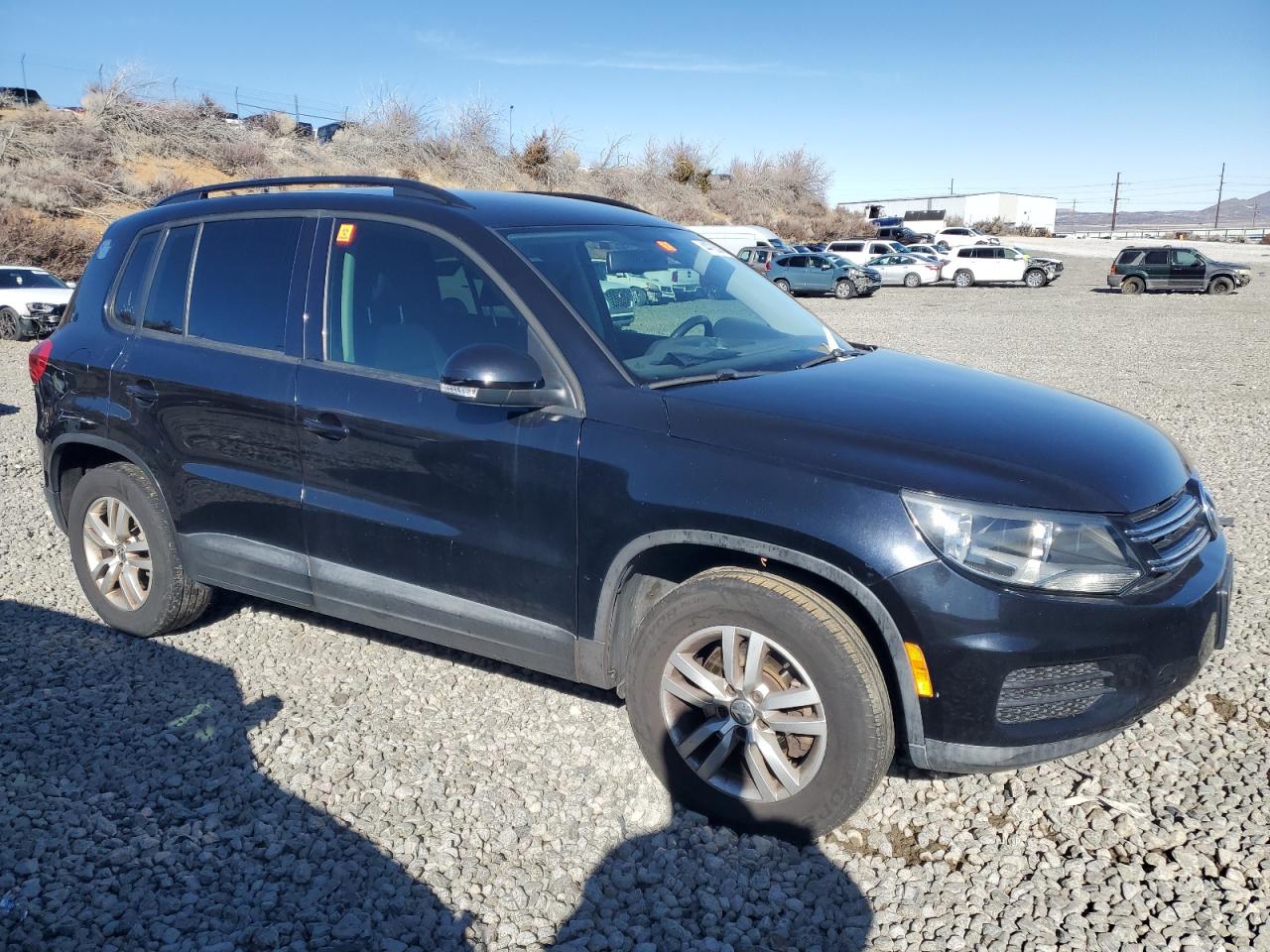 2016 Volkswagen Tiguan - Image 4