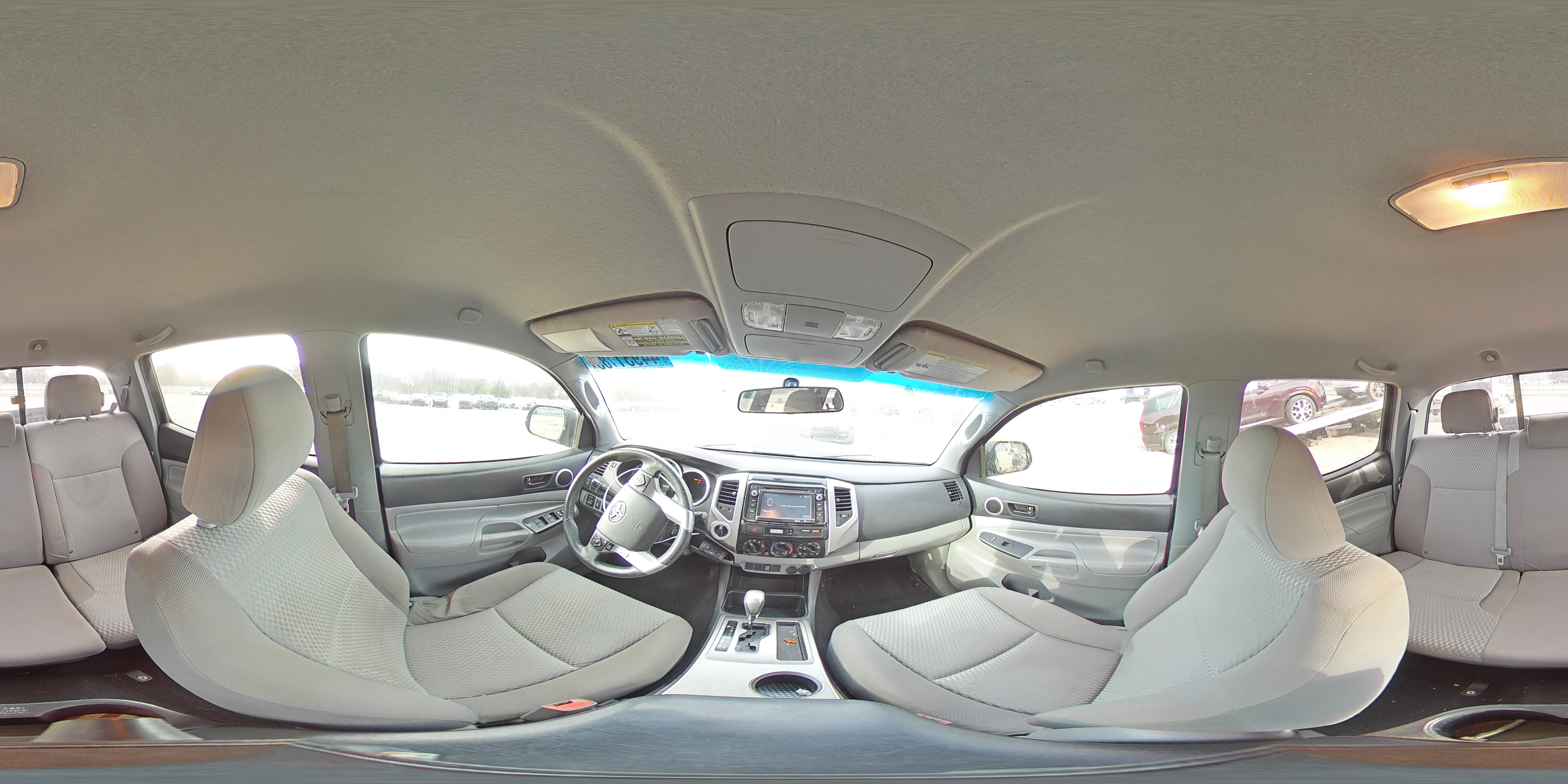 2014 Toyota Tacoma - Image 13
