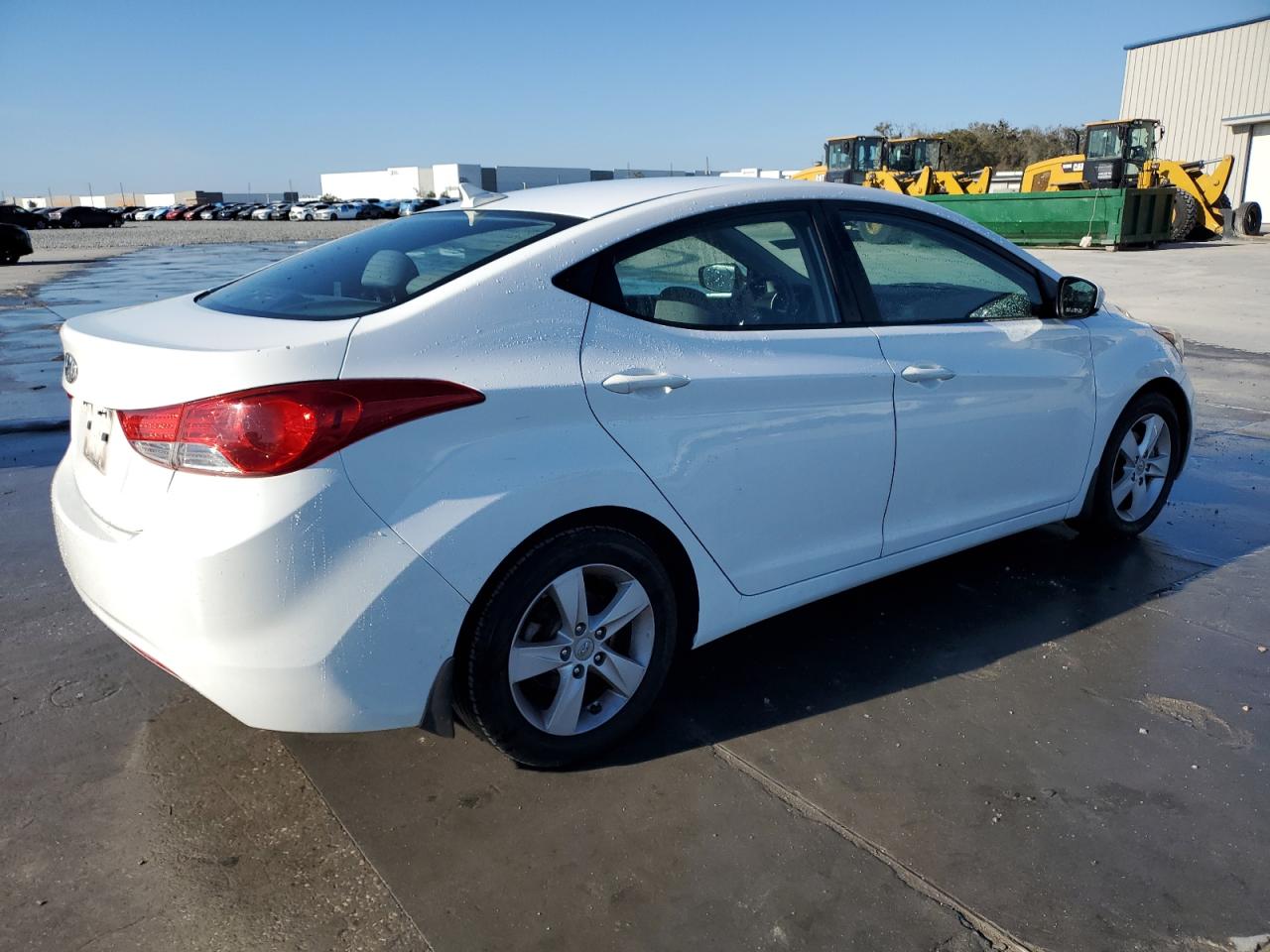 2013 Hyundai Elantra - Image 3