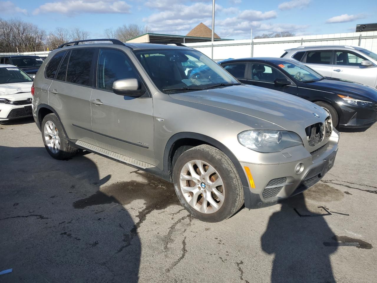 2011 BMW X5 - Image 4