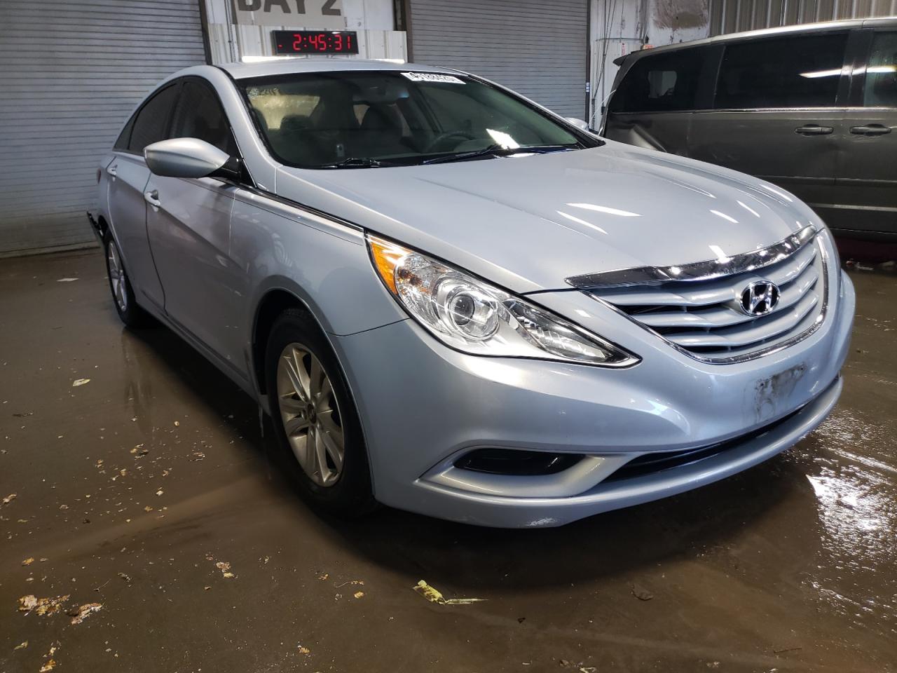2012 Hyundai Sonata - Image 4