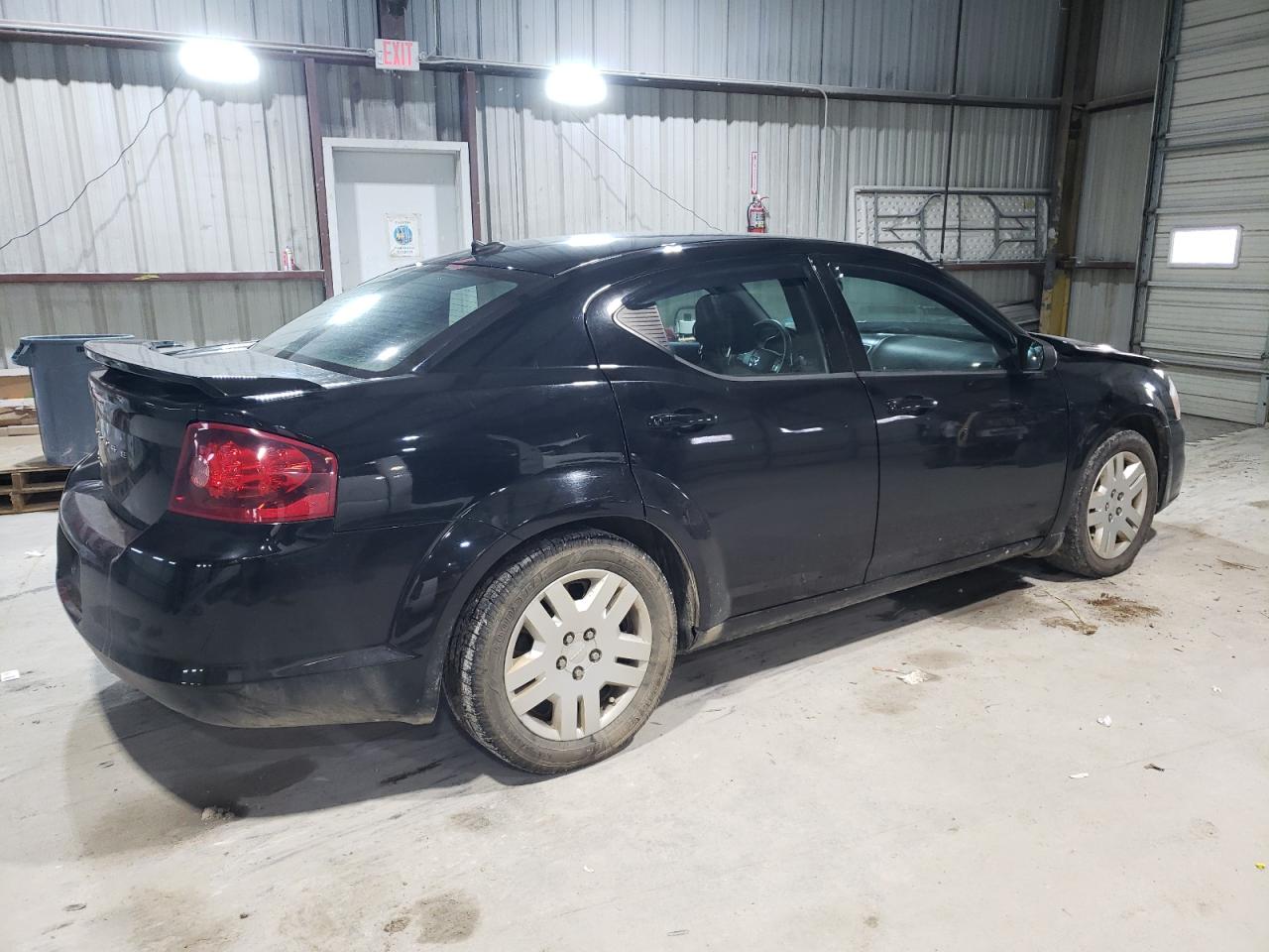 2014 Dodge Avenger - Image 3