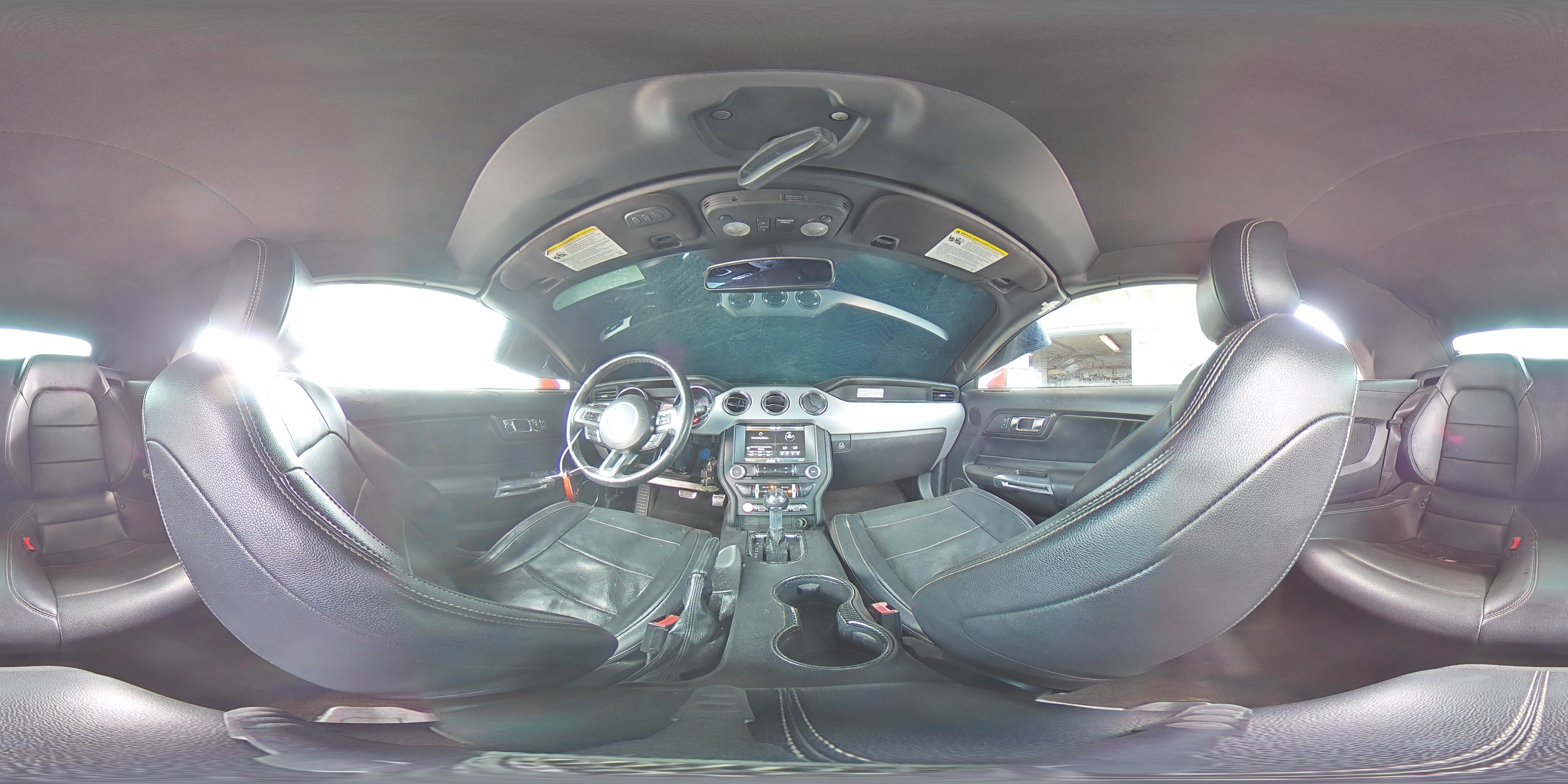 2015 Ford Mustang - Image 13