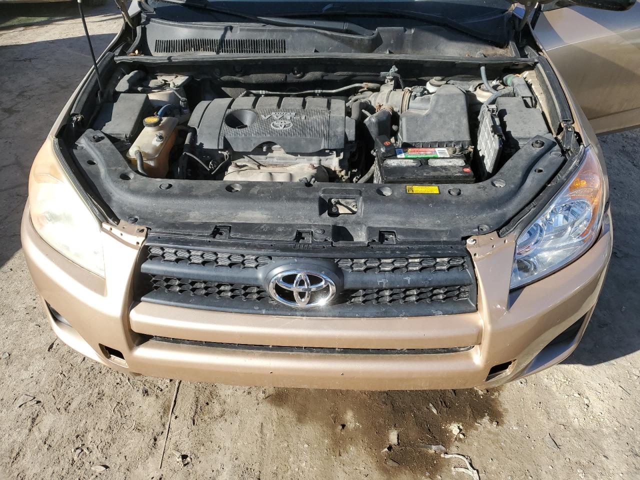 2010 Toyota RAV 4 - Image 12