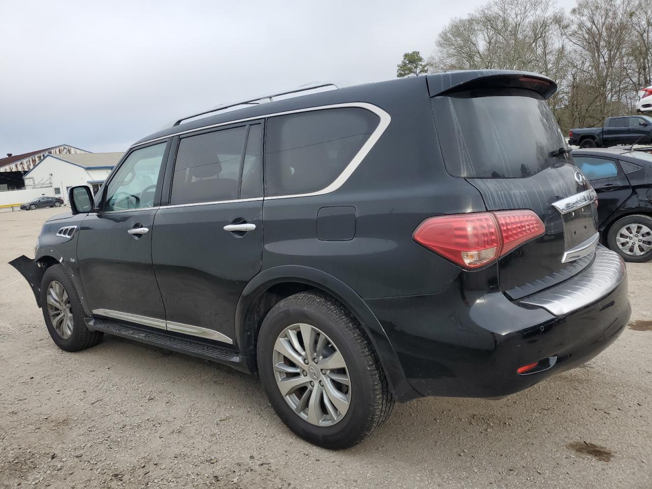 2016 Infiniti QX80 - Image 2