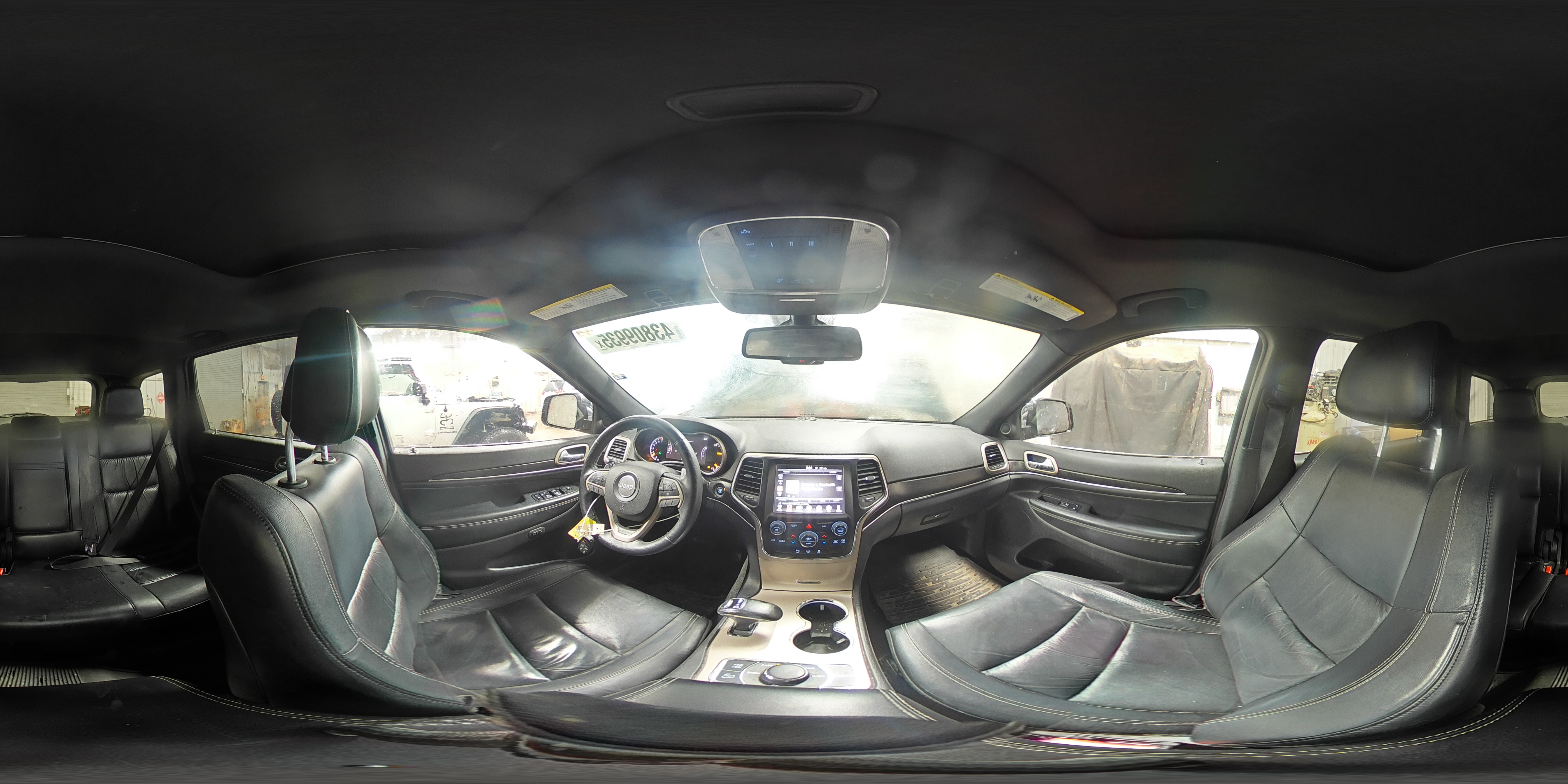 2014 Jeep Grand Cherokee - Image 15