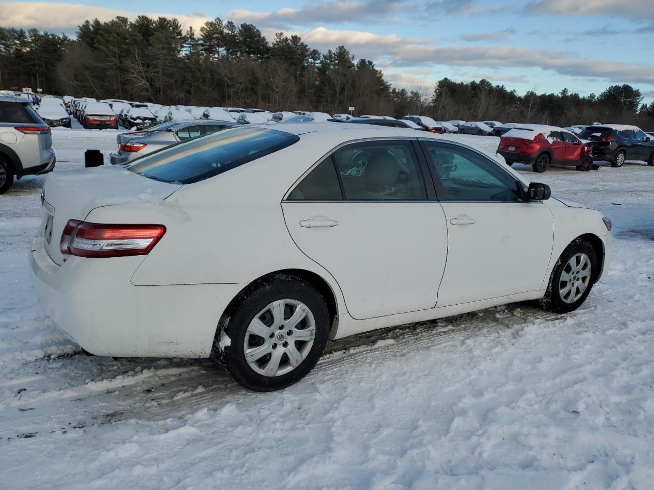 2010 Toyota Camry - Image 3