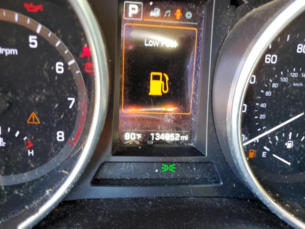 2017 Hyundai Santa Fe - Image 9