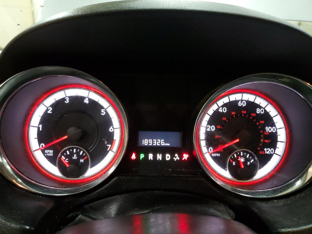 2014 Dodge Caravan - Image 9