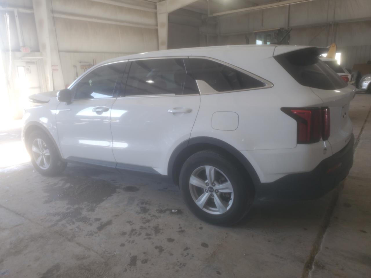 2021 Kia Sorento - Image 2