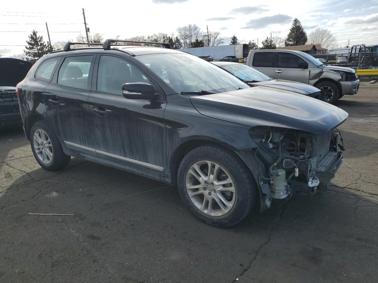2016 Volvo XC60 - Image 4